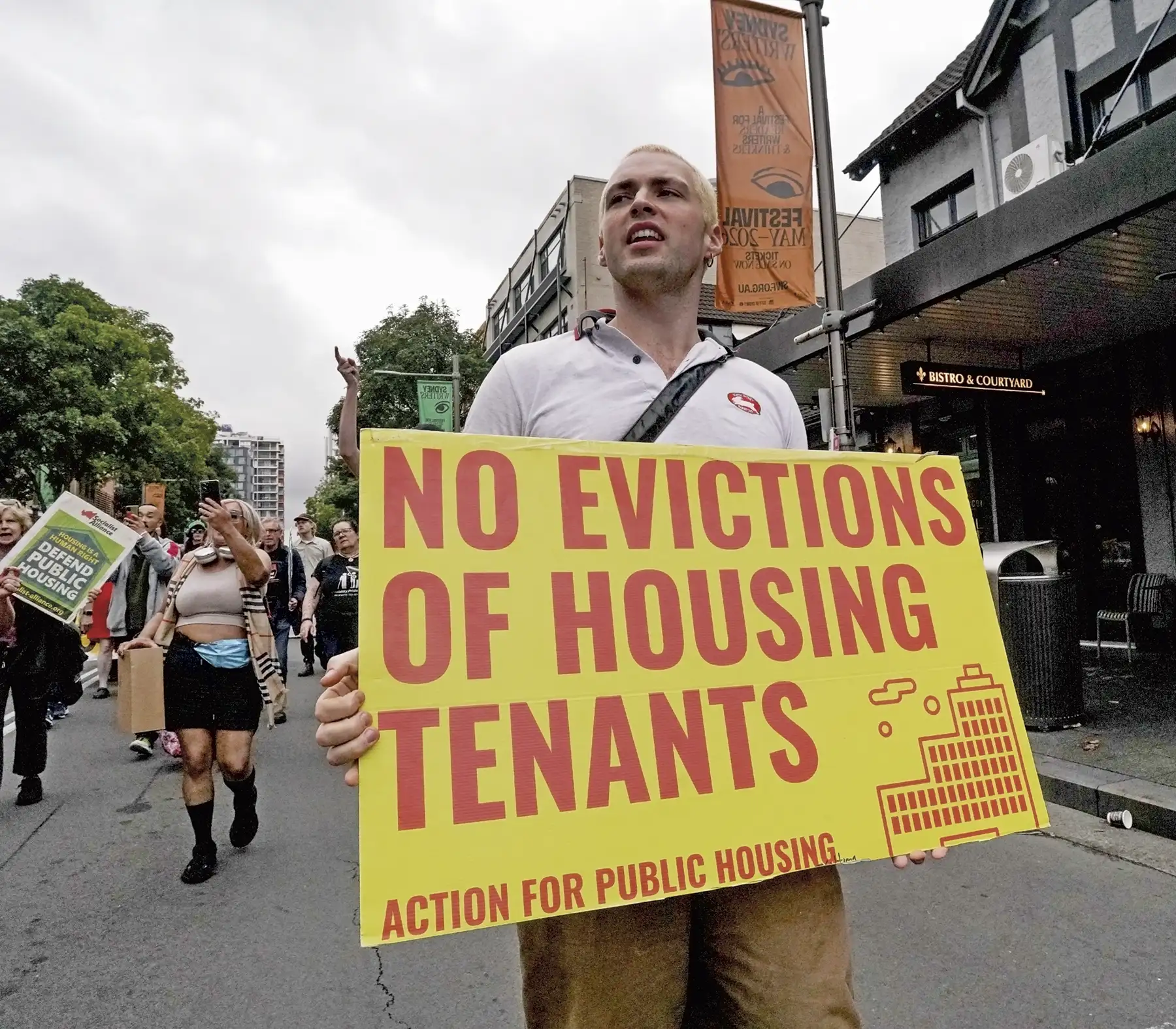 01.1.-HUMAN-AFFAIRS_Activits-occupy-Waterloo-South_Photo3-credut Michelle-Haywood.webp